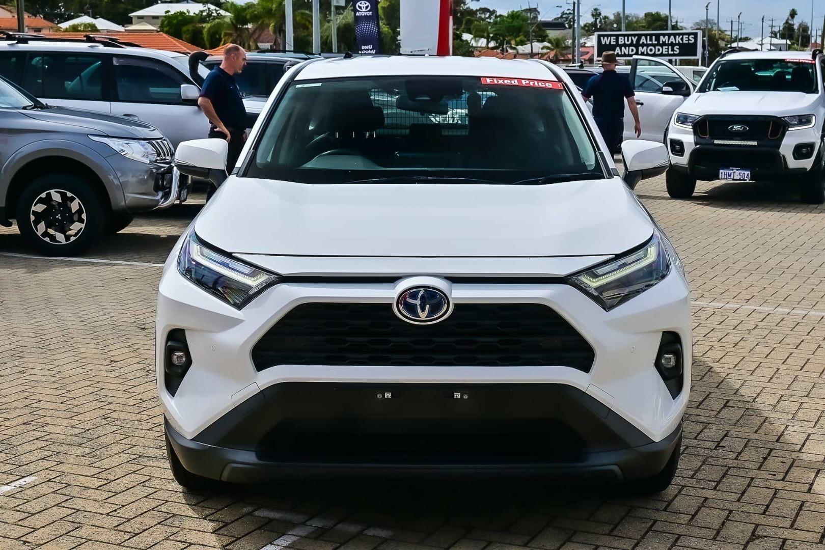 2022 Toyota RAV4 GX AWD in White