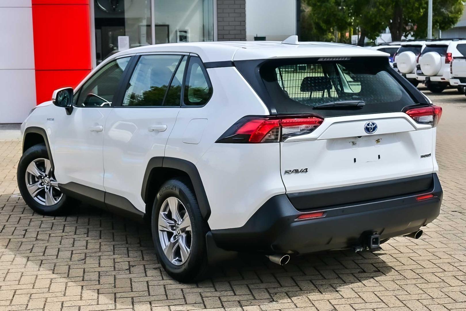 2022 Toyota RAV4 GX AWD in White