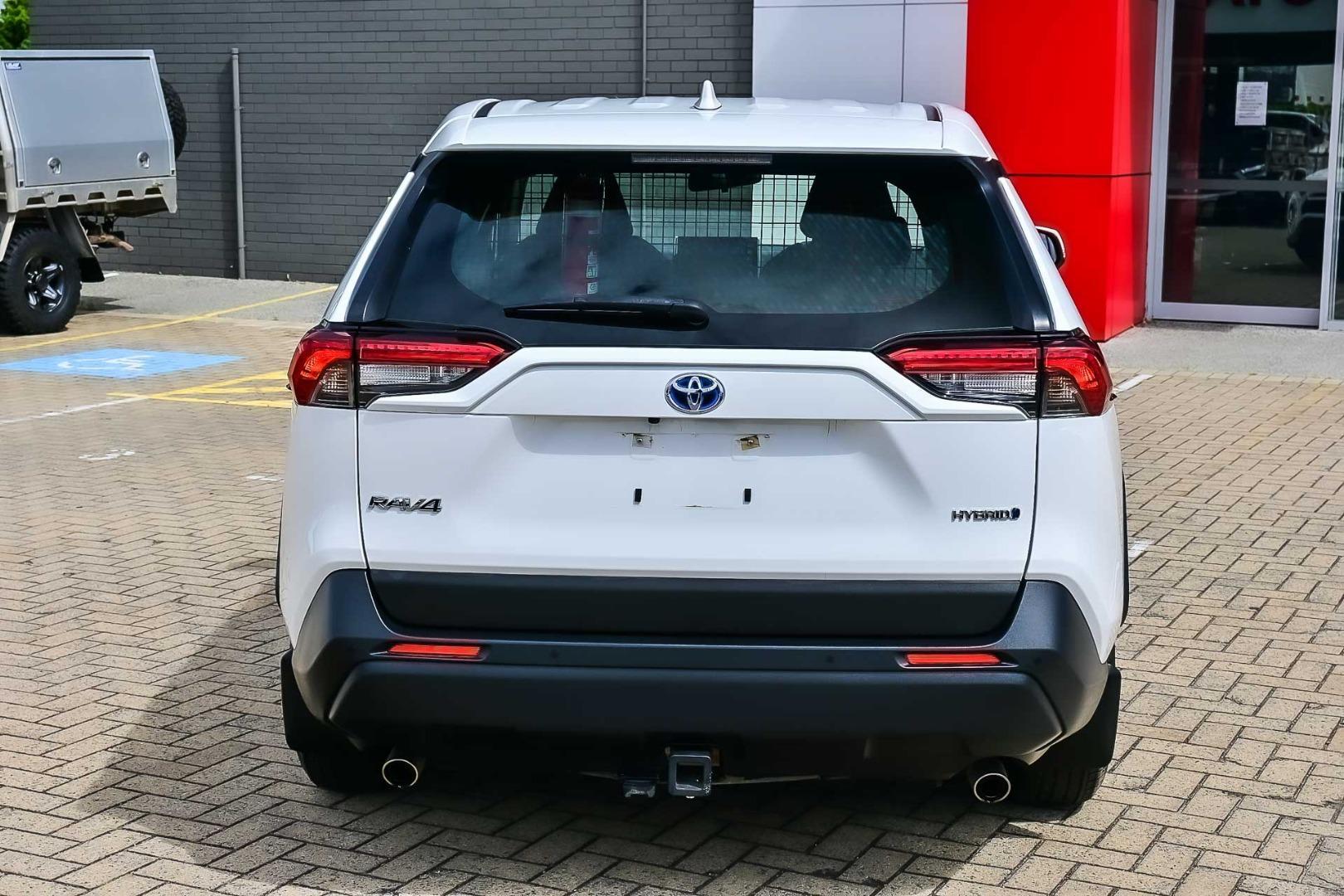 2022 Toyota RAV4 GX AWD in White