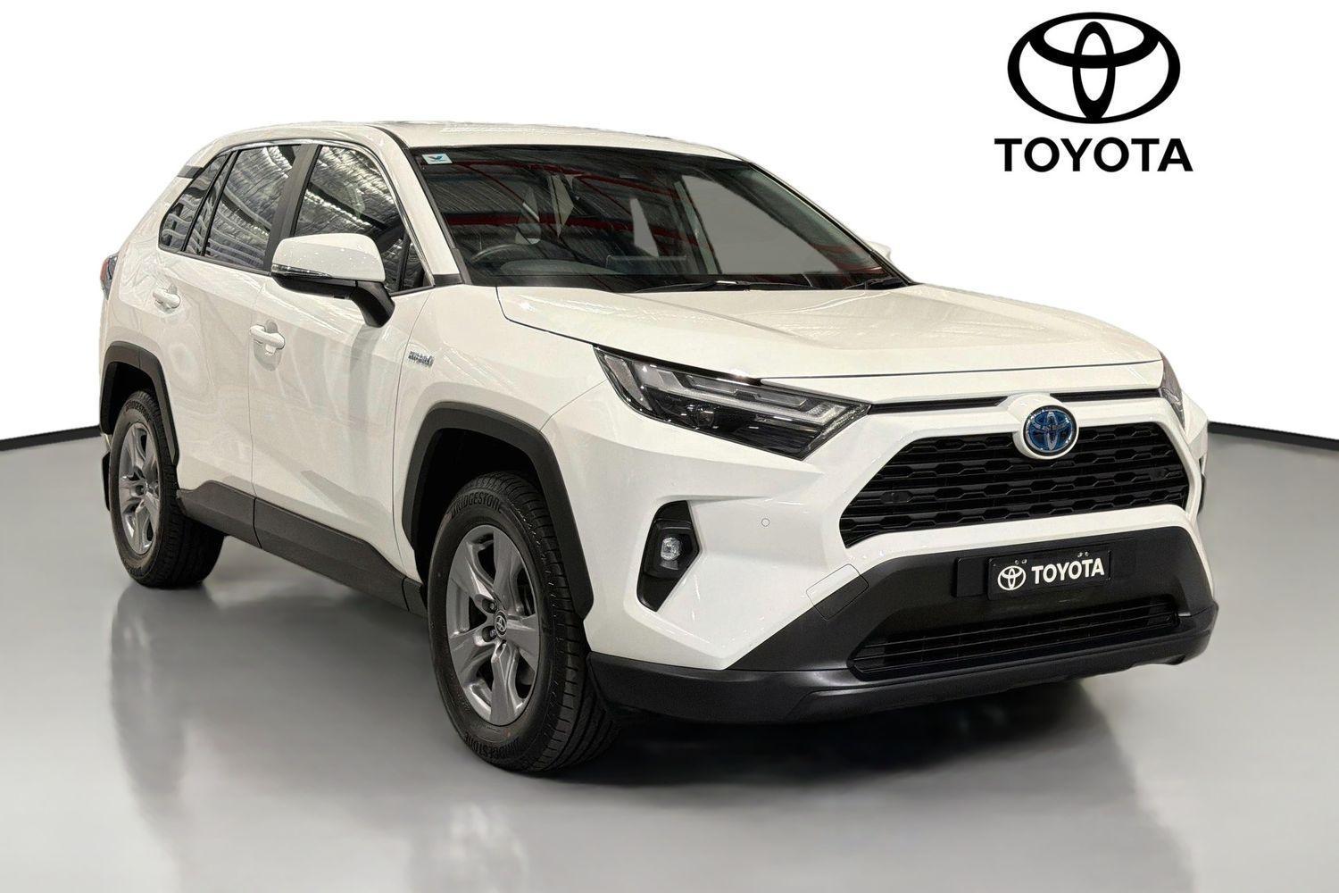 2022 Toyota RAV4 GX AWD in White