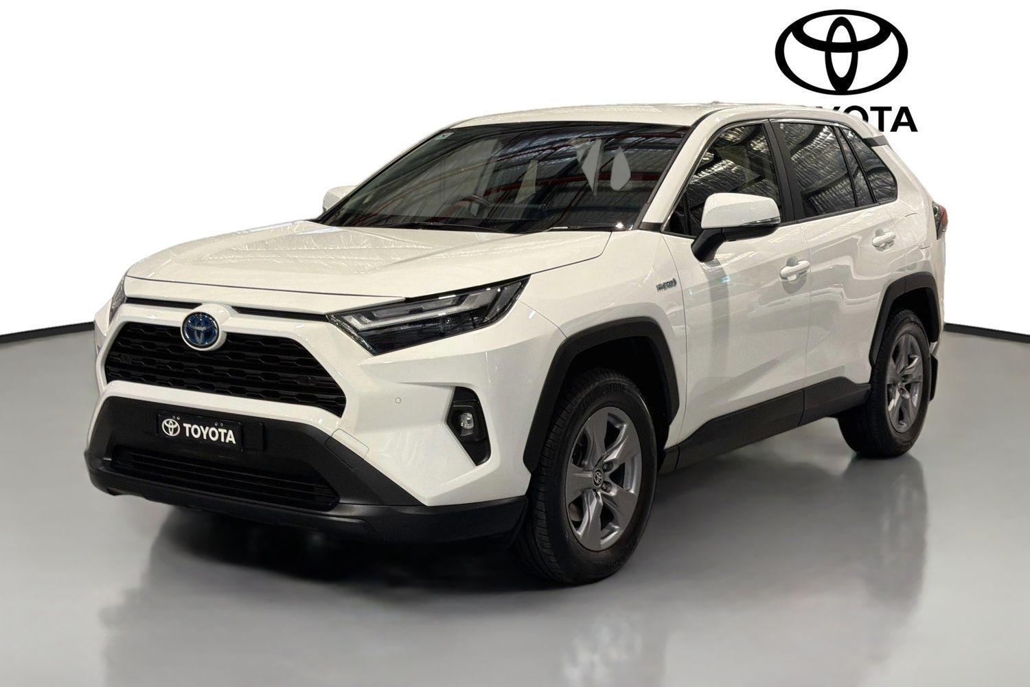 2022 Toyota RAV4 GX AWD in White