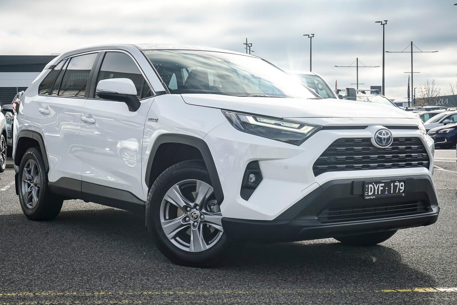 2022 Toyota RAV4 GX AWD in White