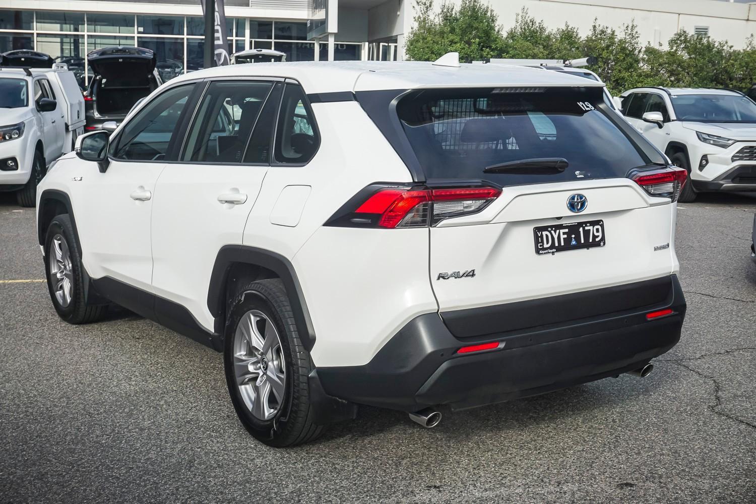 2022 Toyota RAV4 GX AWD in White