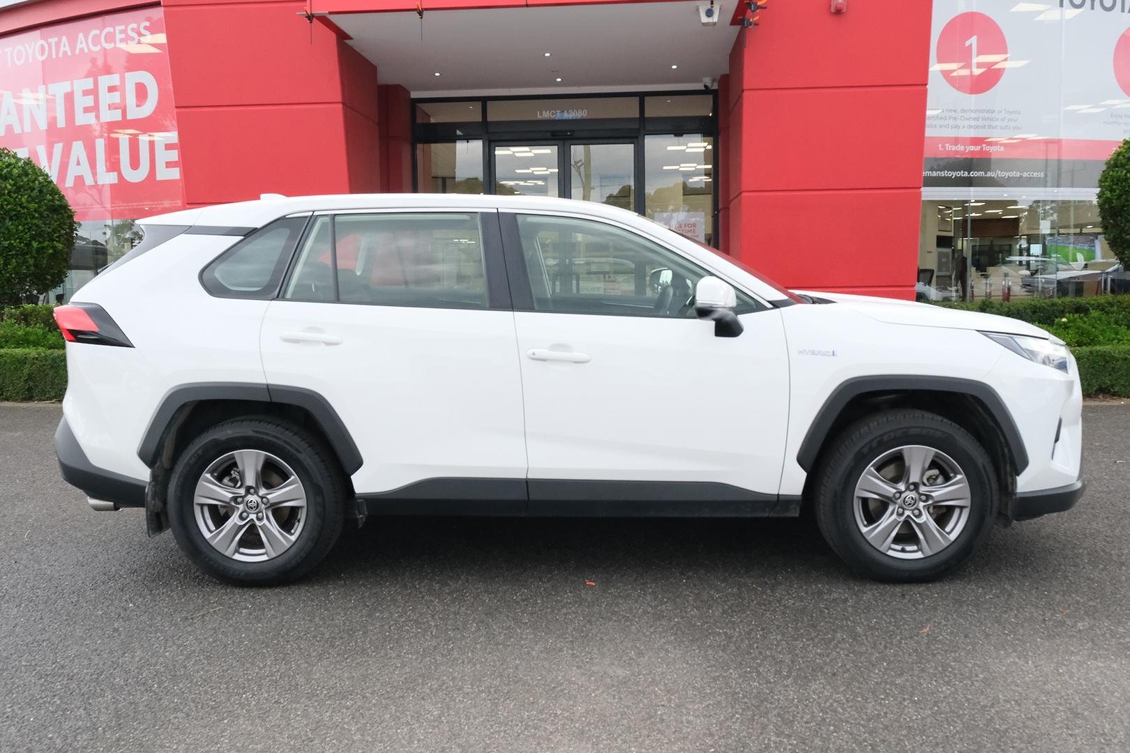 2024 Toyota RAV4 GX AWD in White