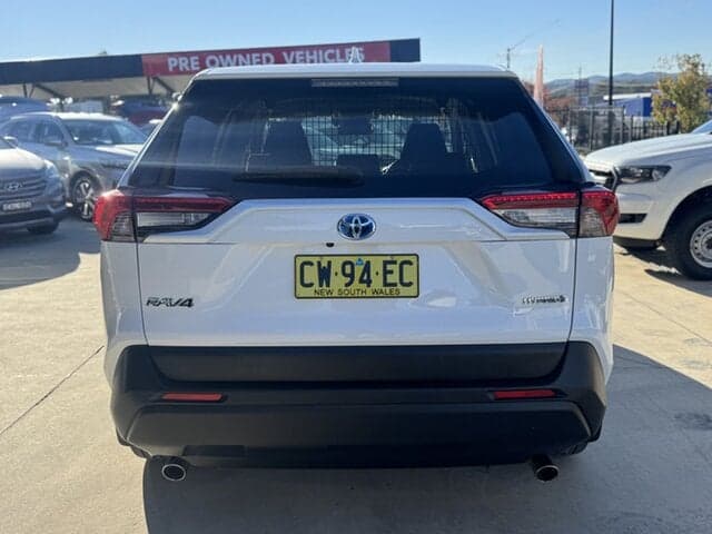 2020 Toyota RAV4 GX in White