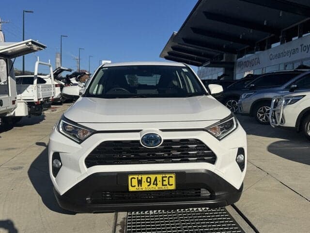 2020 Toyota RAV4 GX in White
