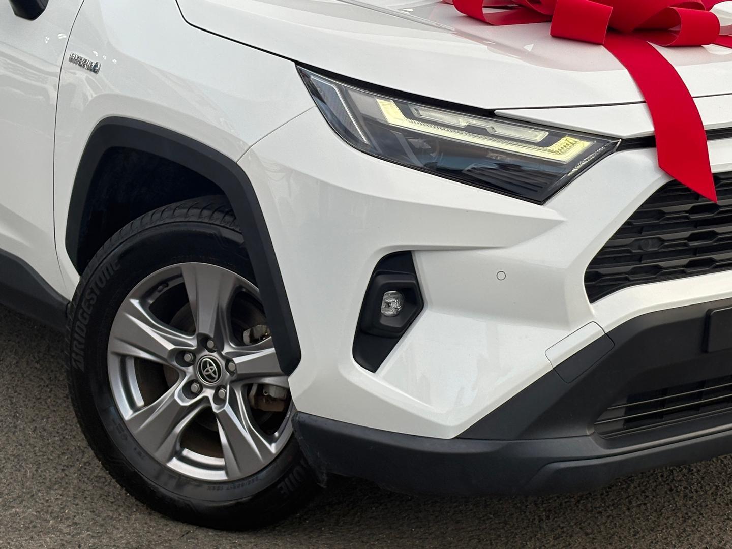2022 Toyota RAV4 GX AWD in White