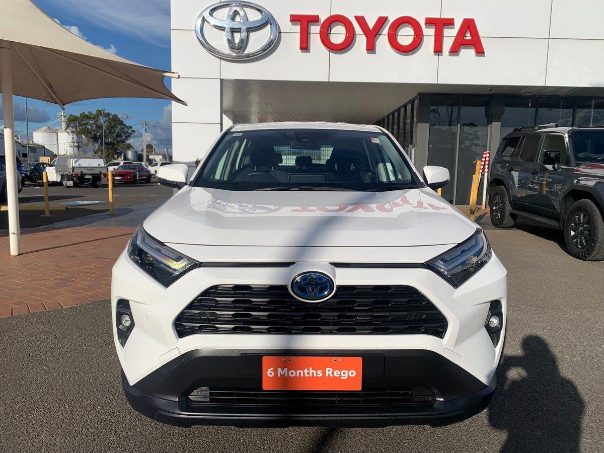 2022 Toyota RAV4 GX AWD in White