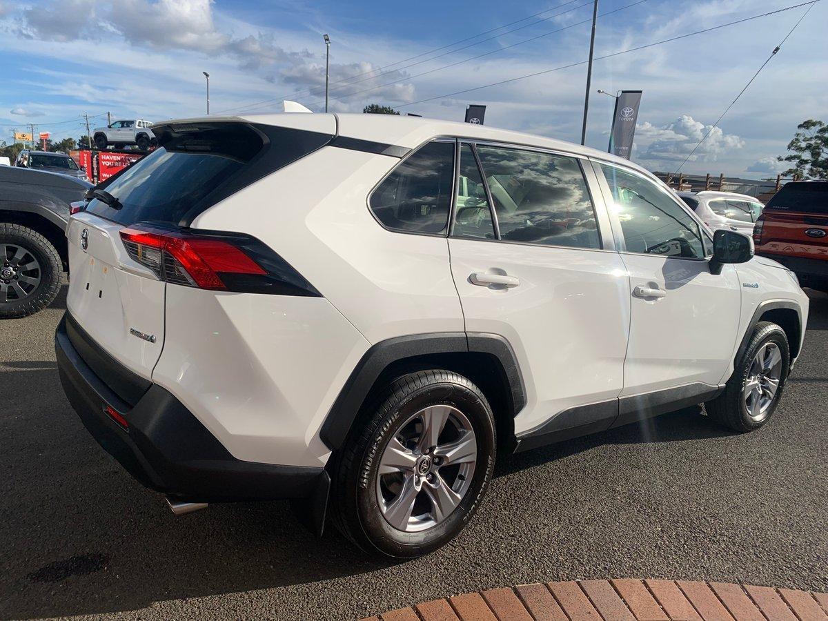 2022 Toyota RAV4 GX AWD in White