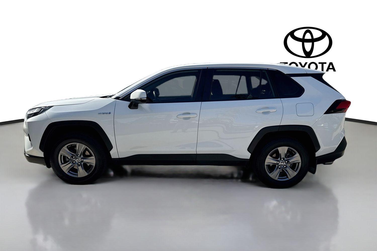 2024 Toyota RAV4 GX AWD in White