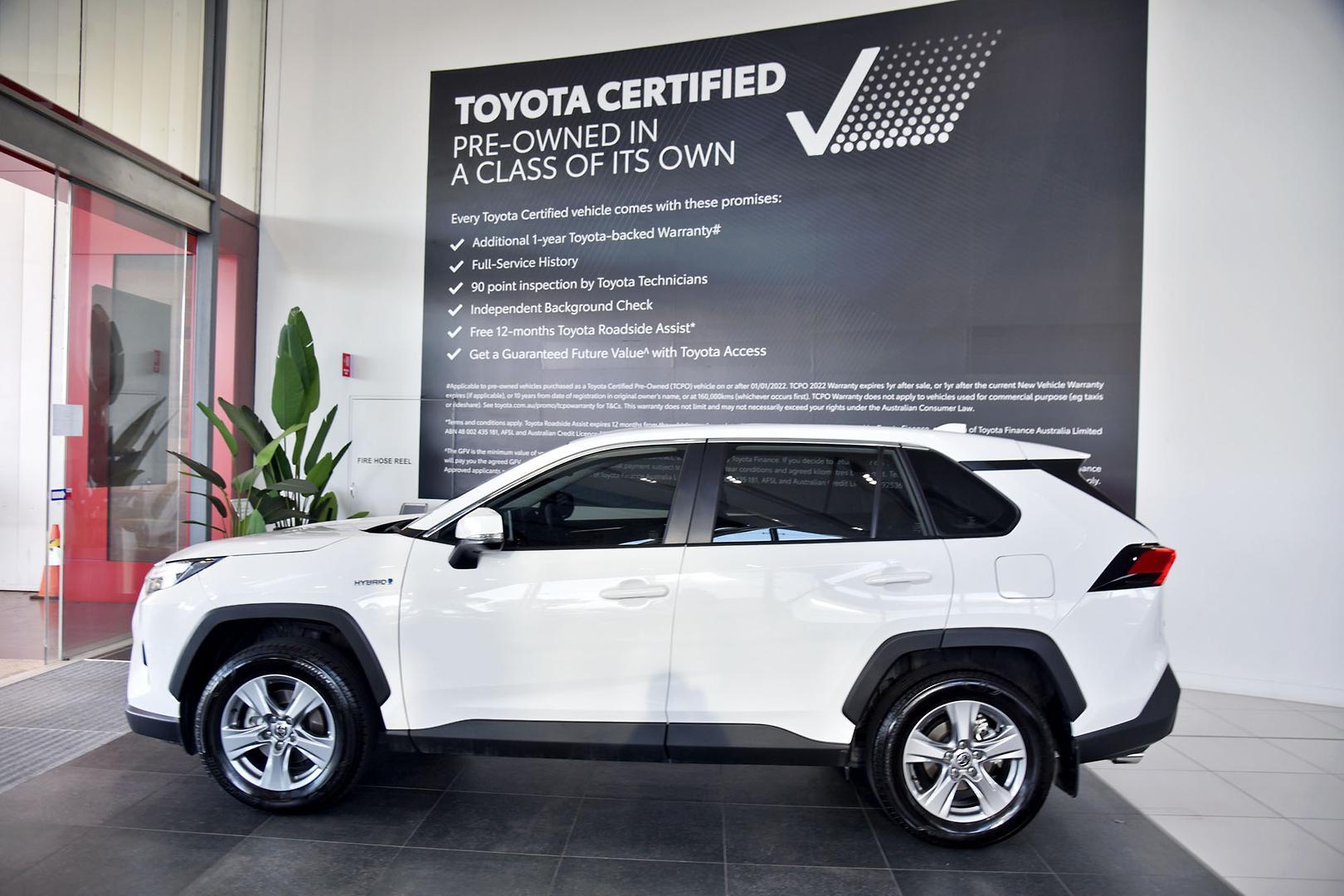 2024 Toyota RAV4 GX AWD in White