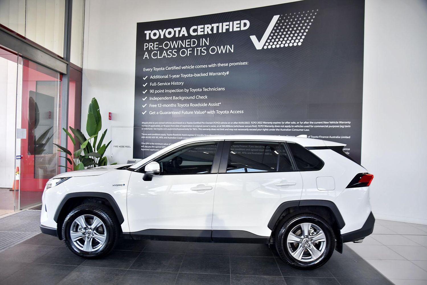2024 Toyota RAV4 GX AWD in White