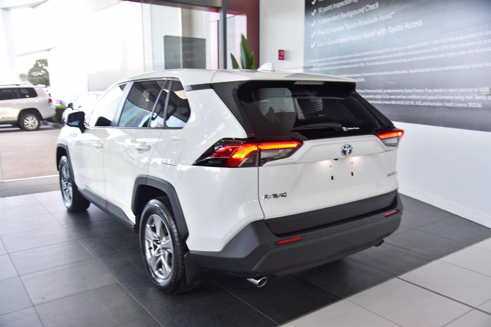 2024 Toyota RAV4 GX AWD in White