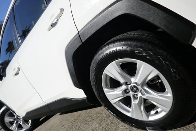 2021 Toyota RAV4 GX AWD in White