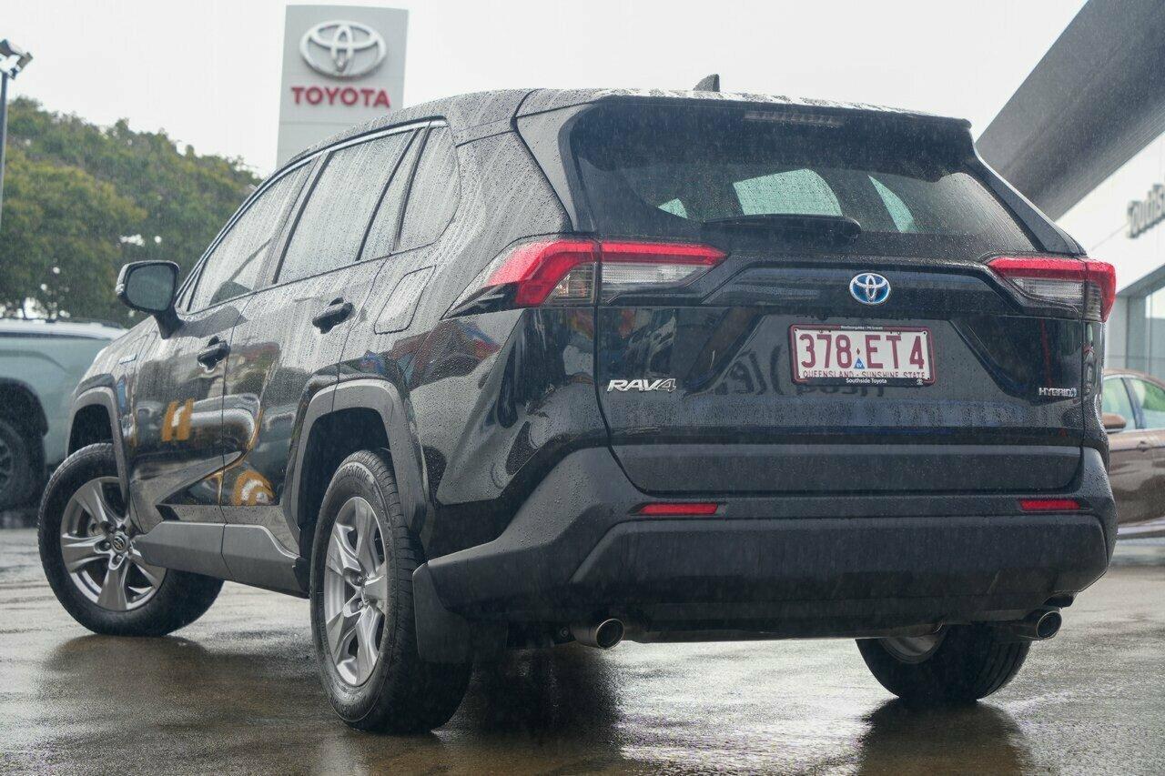 2022 Toyota RAV4 GX AWD in Black