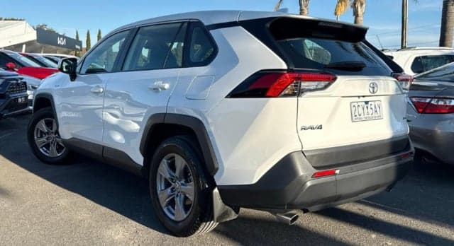 2025 Toyota RAV4 GX AWD in White