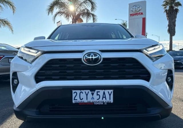 2025 Toyota RAV4 GX AWD in White