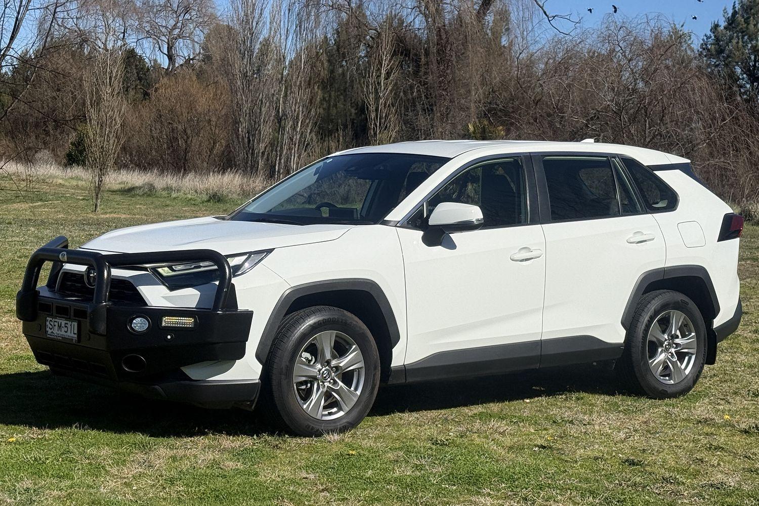 2022 Toyota RAV4 GX AWD in White
