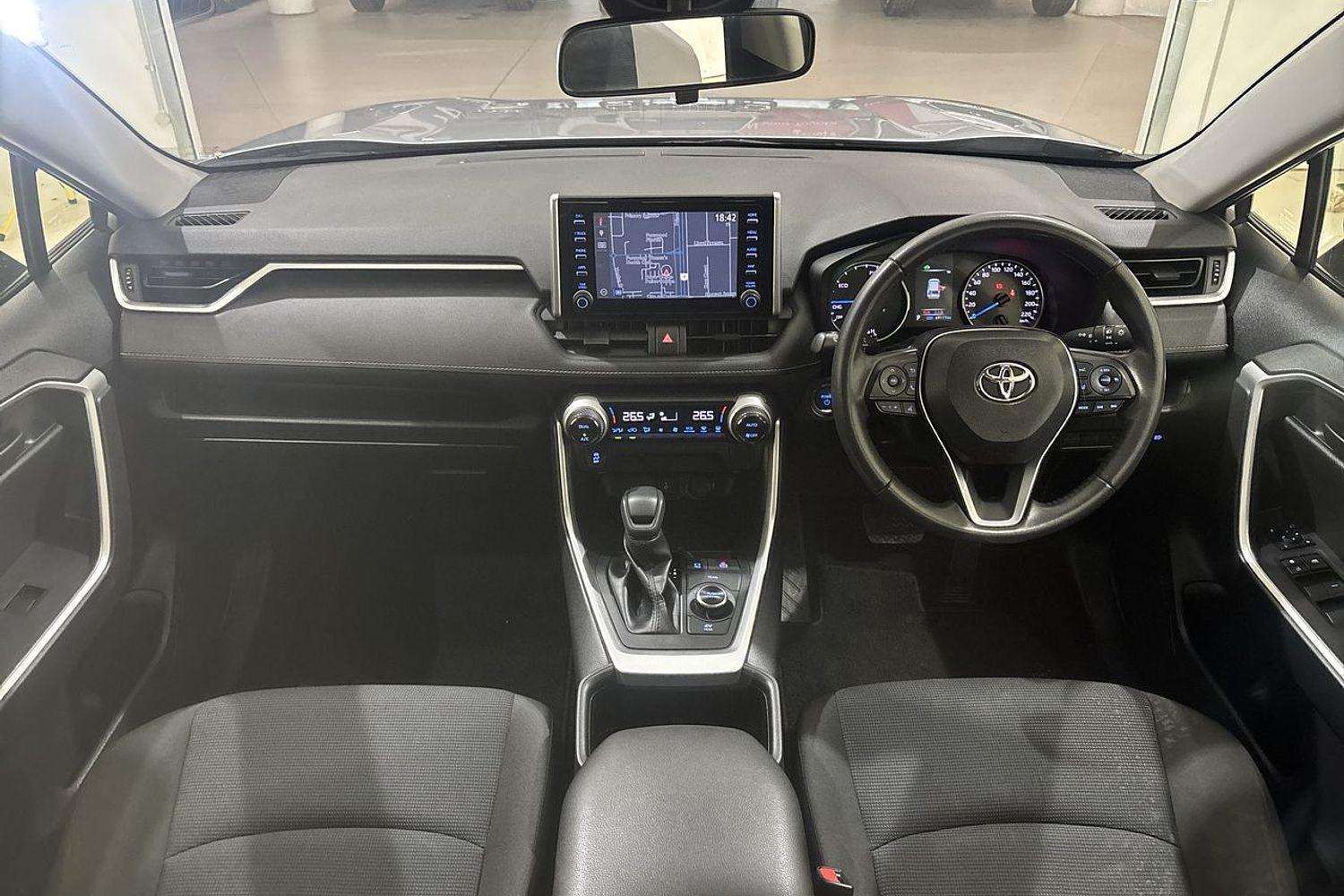 2022 Toyota RAV4 GX AWD in Silver