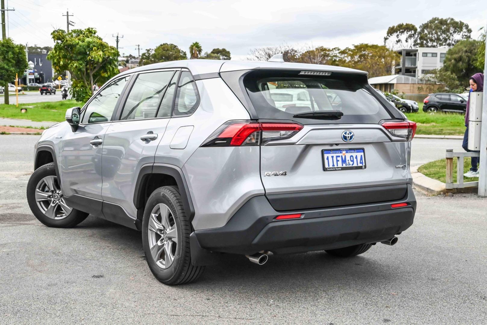 2024 Toyota RAV4 GX AWD in Silver