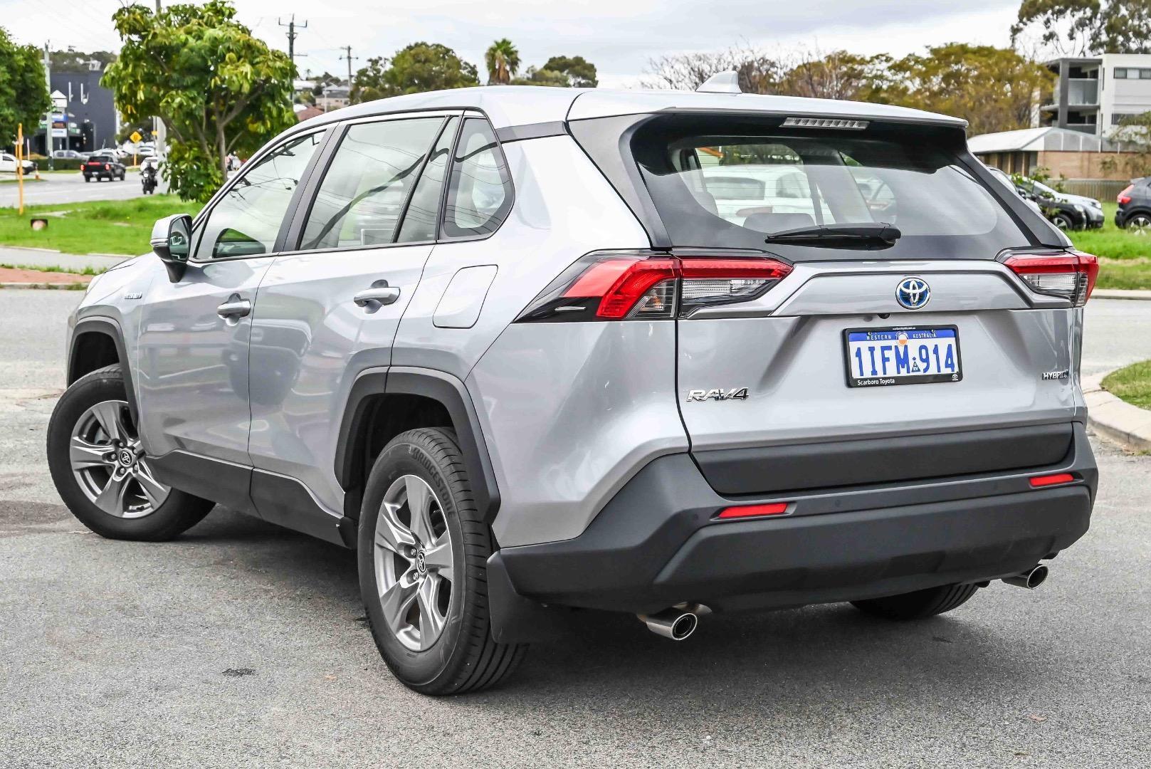 2024 Toyota RAV4 GX AWD in Silver