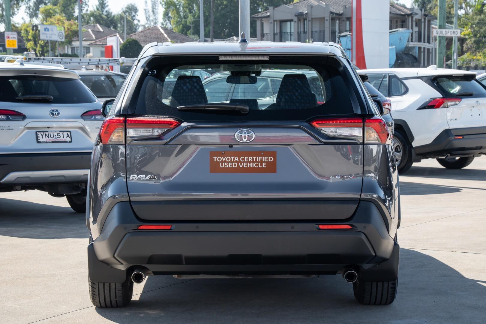 2025 Toyota RAV4 GX AWD in Silver