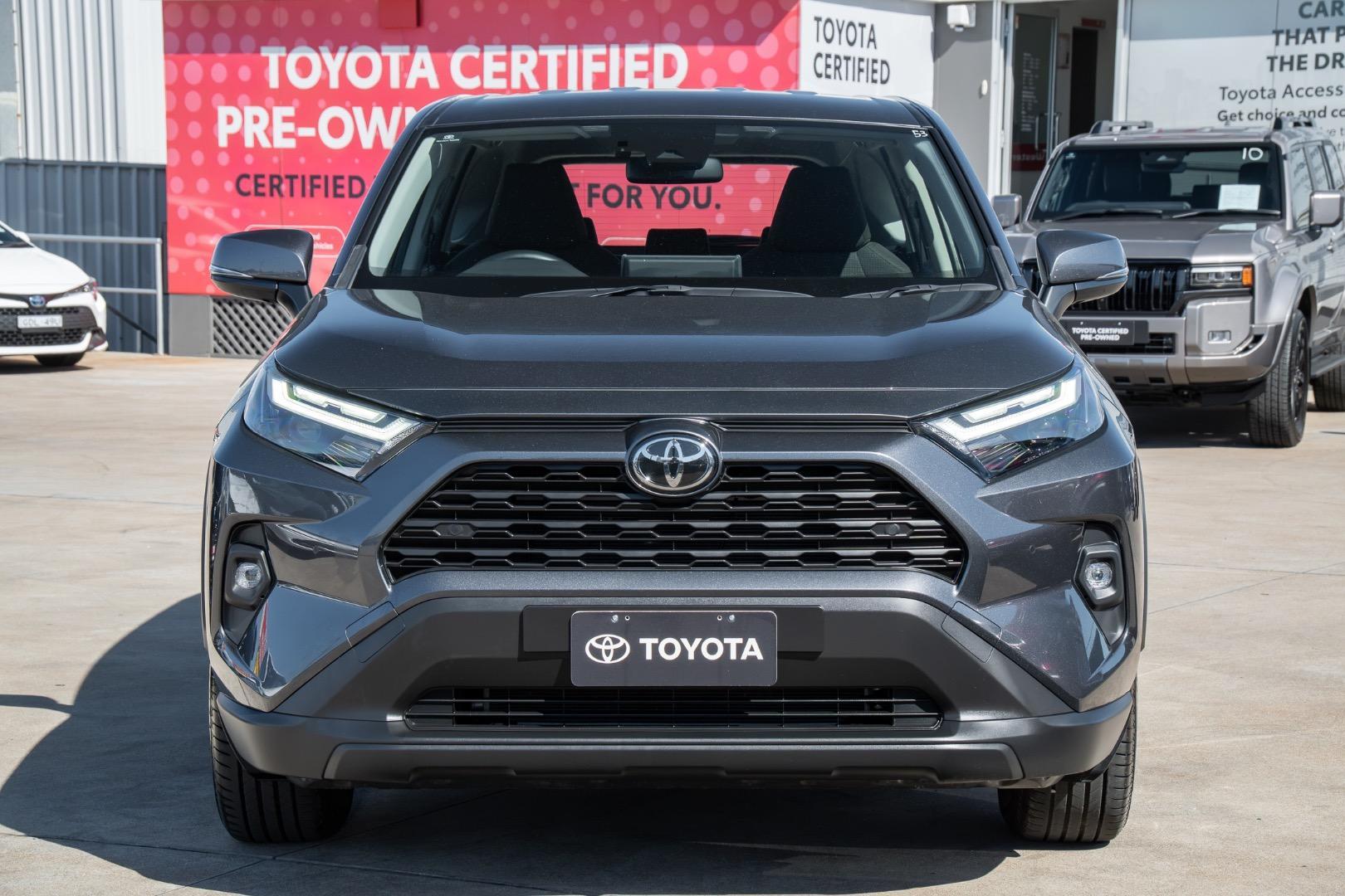 2025 Toyota RAV4 GX AWD in Silver