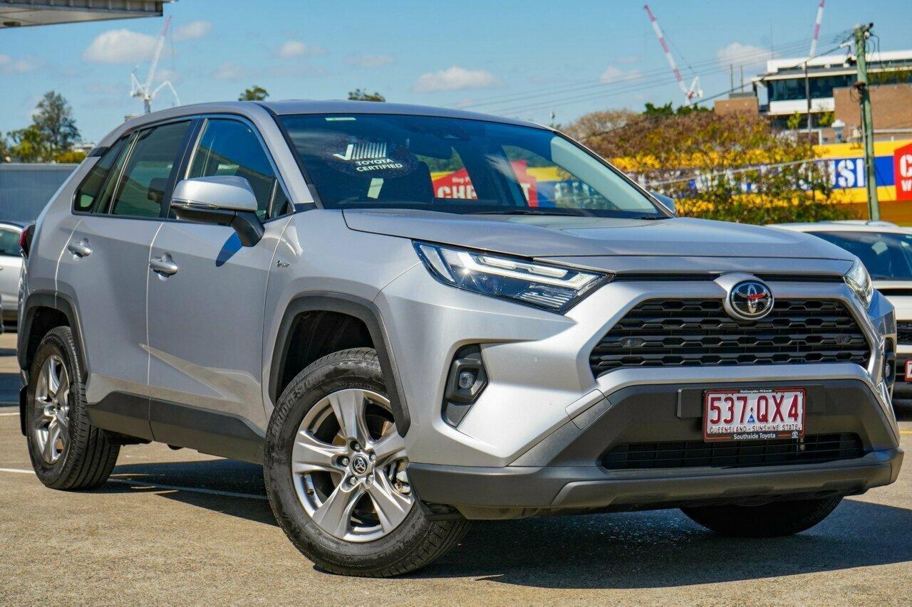 2025 Toyota RAV4 GX AWD in Silver