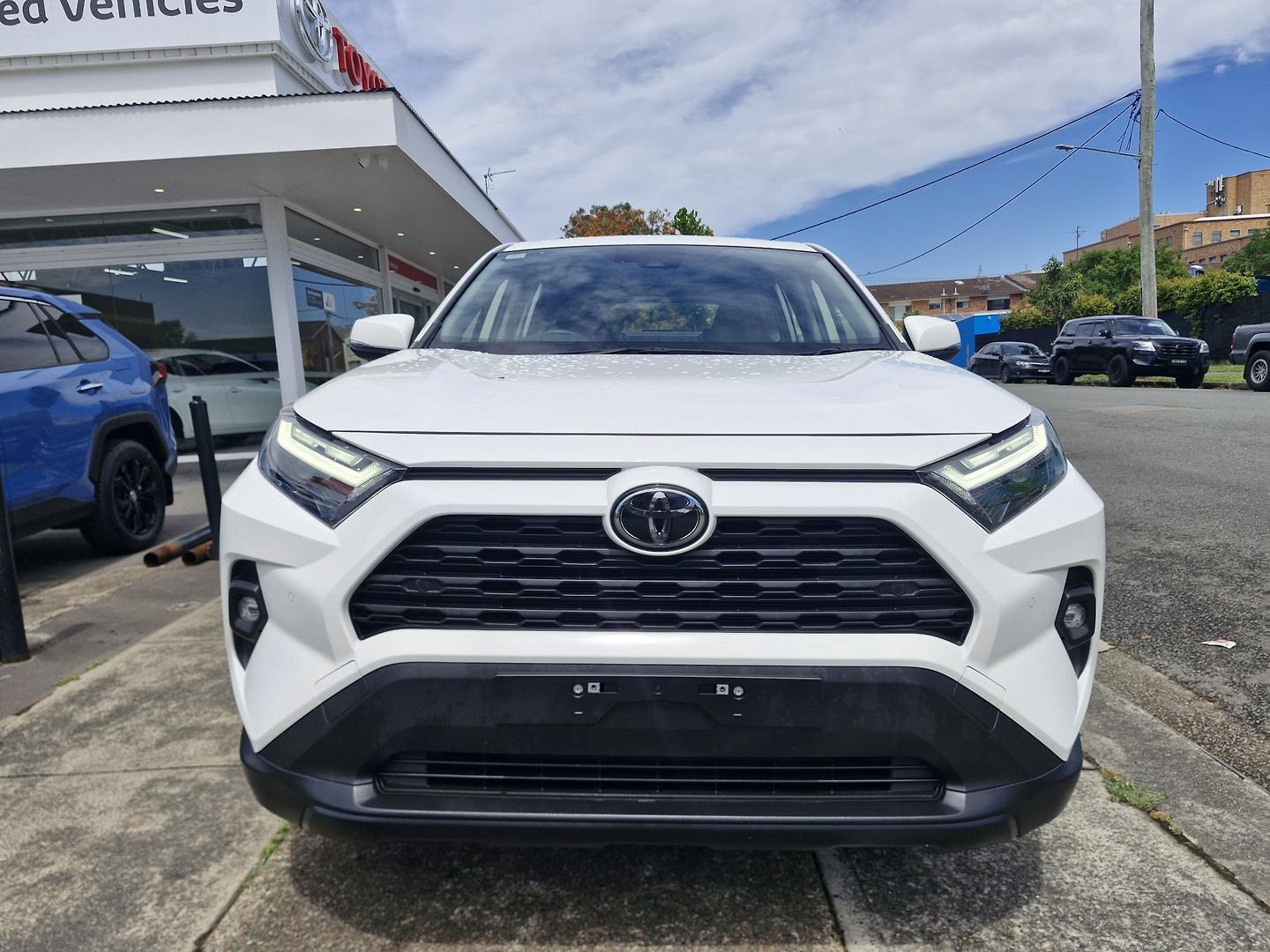 2025 Toyota RAV4 GX AWD in White
