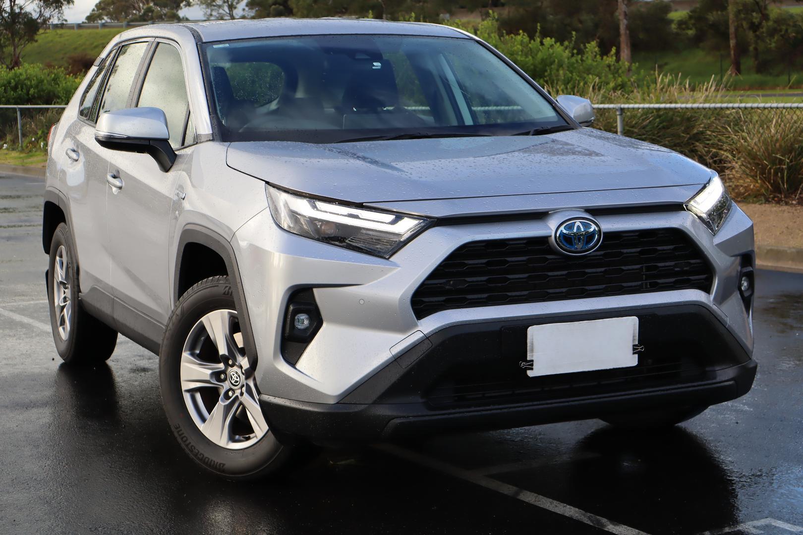 2024 Toyota RAV4 GX AWD in Silver