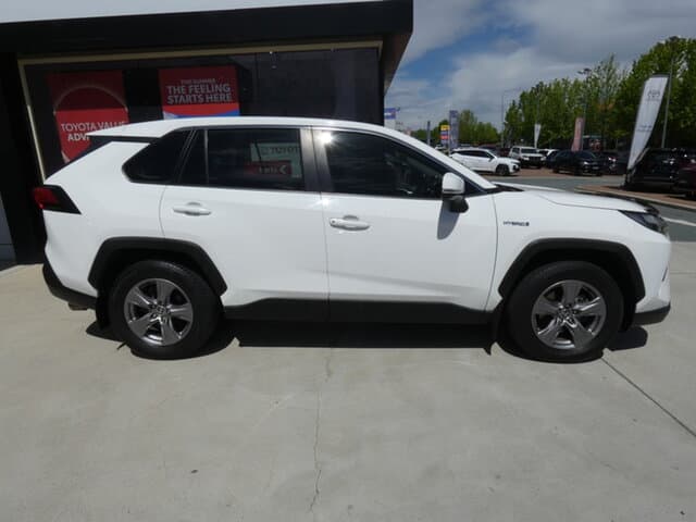 2022 Toyota RAV4 GX AWD in White