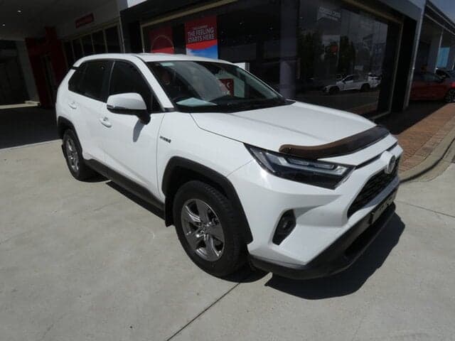 2022 Toyota RAV4 GX AWD in White