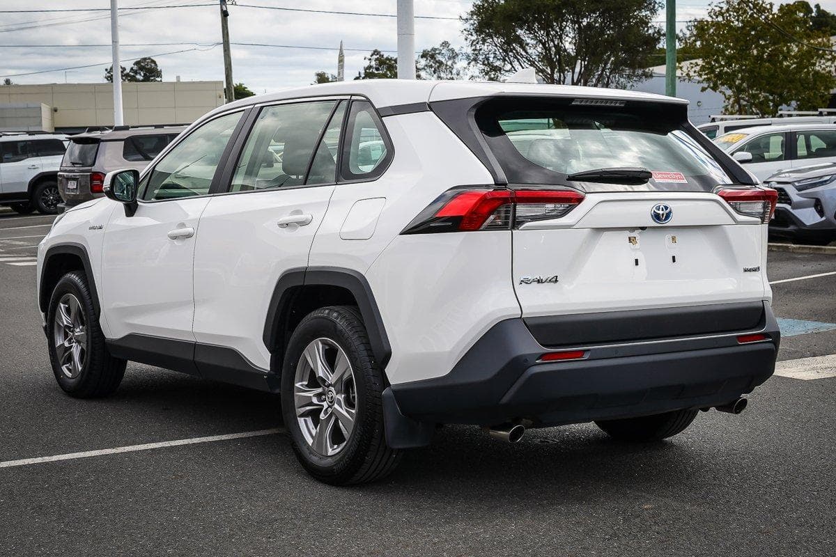 2024 Toyota RAV4 GX in White