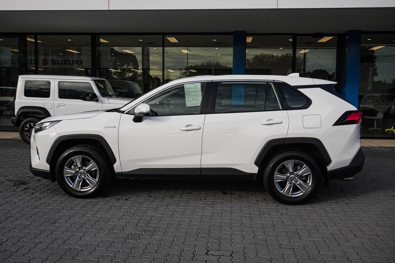 2024 Toyota RAV4 GX AWD in White
