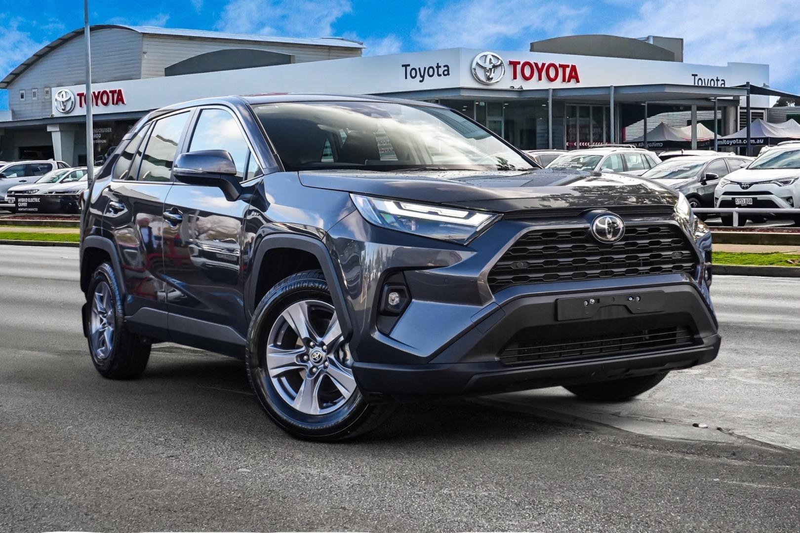 2025 Toyota RAV4 GX AWD in Silver