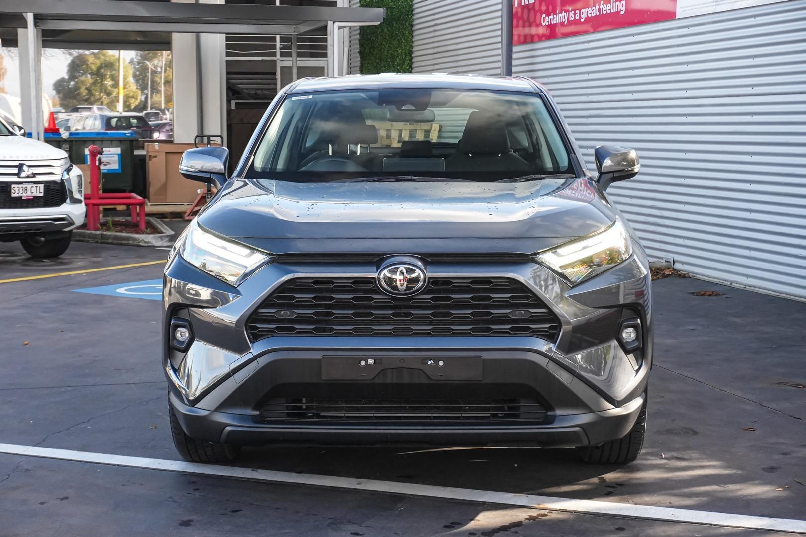 2025 Toyota RAV4 GX AWD in Silver