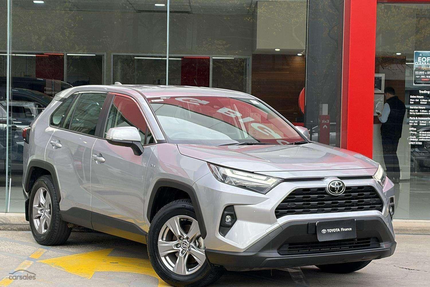 2025 Toyota RAV4 GX AWD in Silver