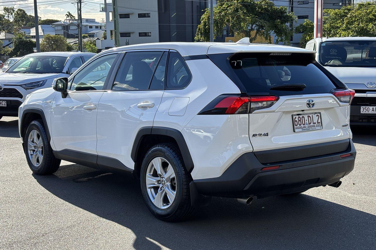 2021 Toyota RAV4 GX AWD in White