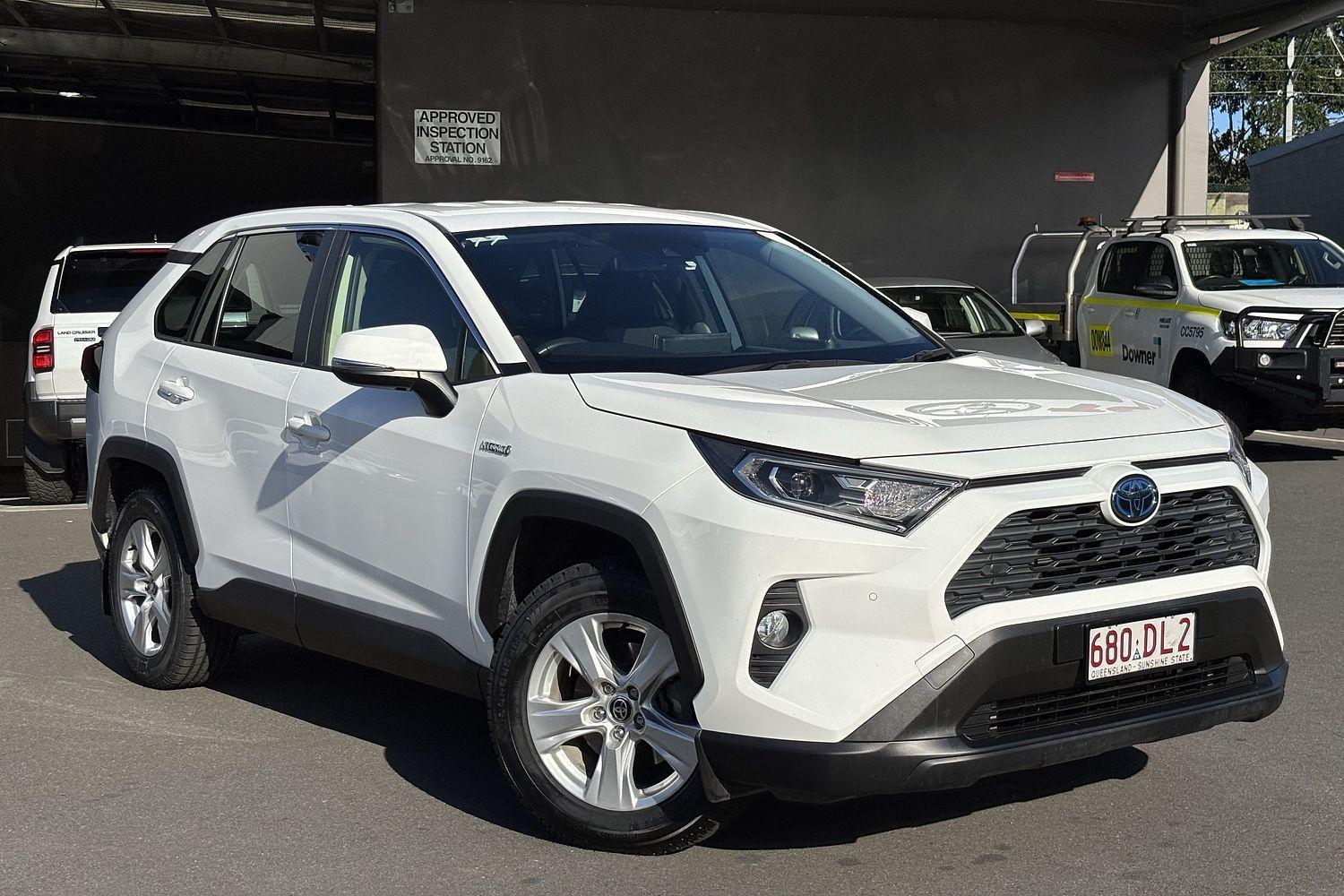 2021 Toyota RAV4 GX AWD in White
