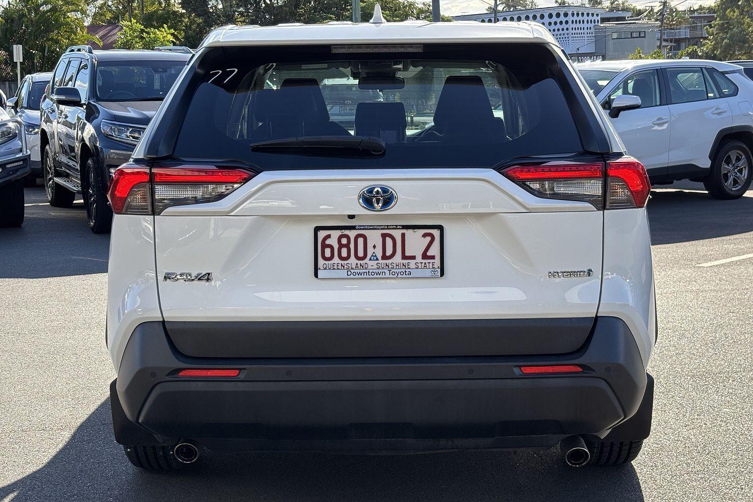 2021 Toyota RAV4 GX AWD in White