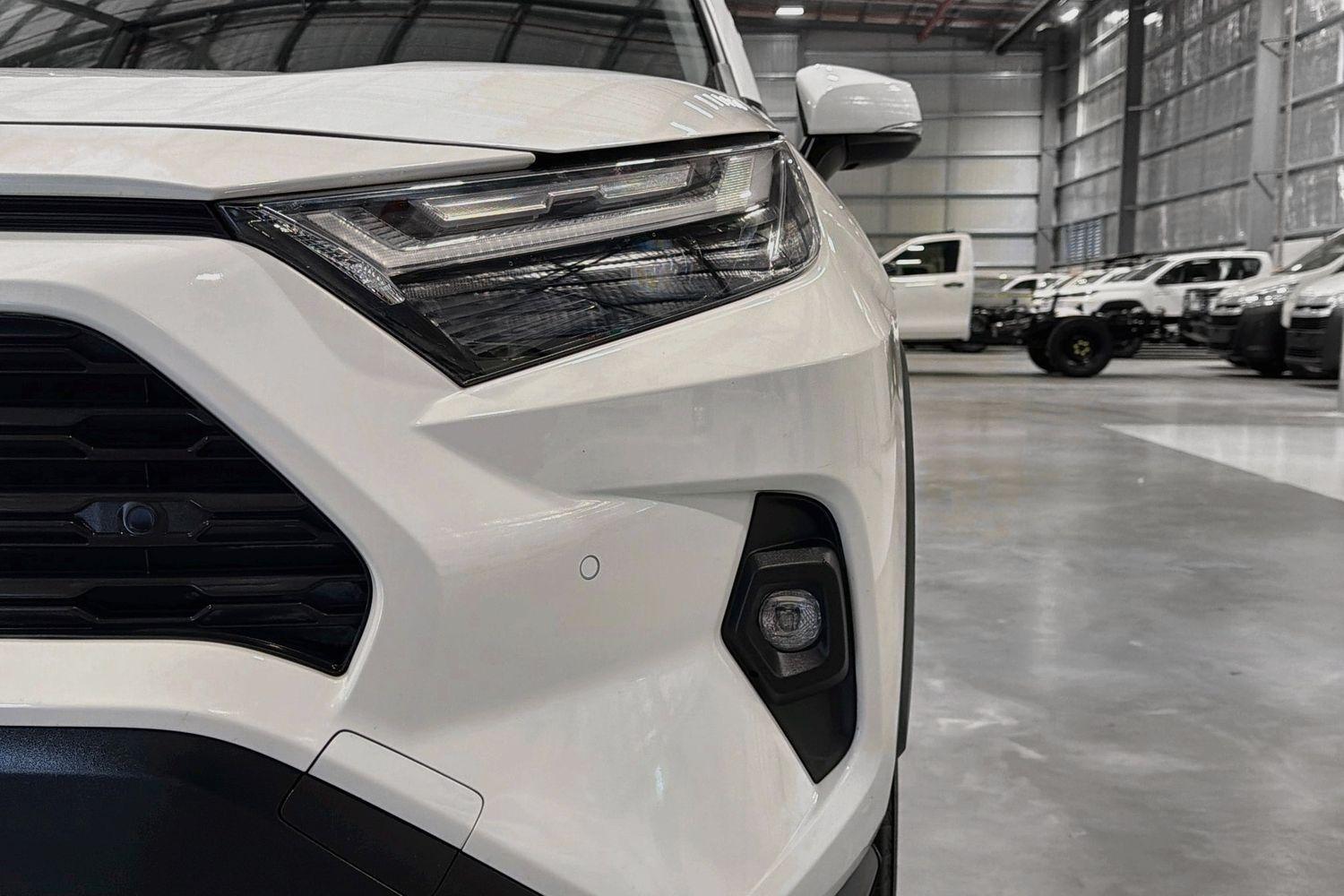 2022 Toyota RAV4 GX AWD in White