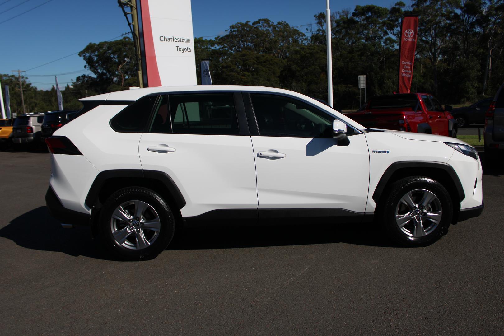 2024 Toyota RAV4 GX in White