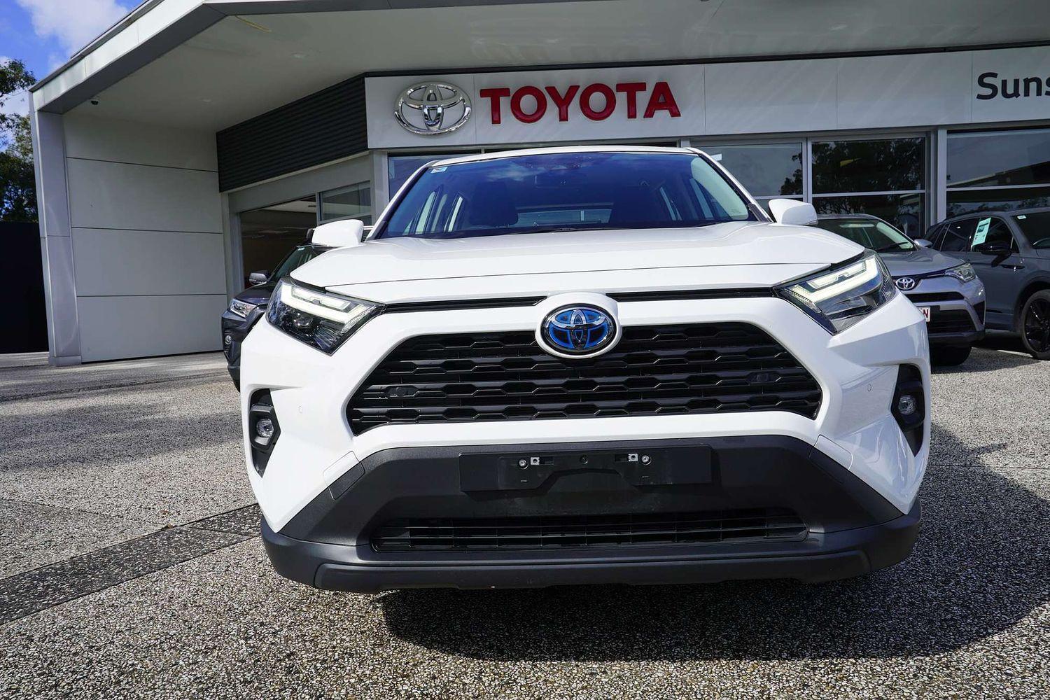 2024 Toyota RAV4 GX AWD in White