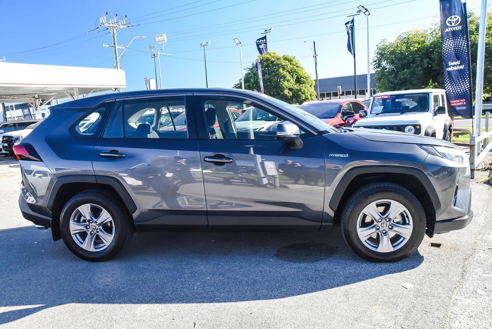 2024 Toyota RAV4 GX AWD in Grey