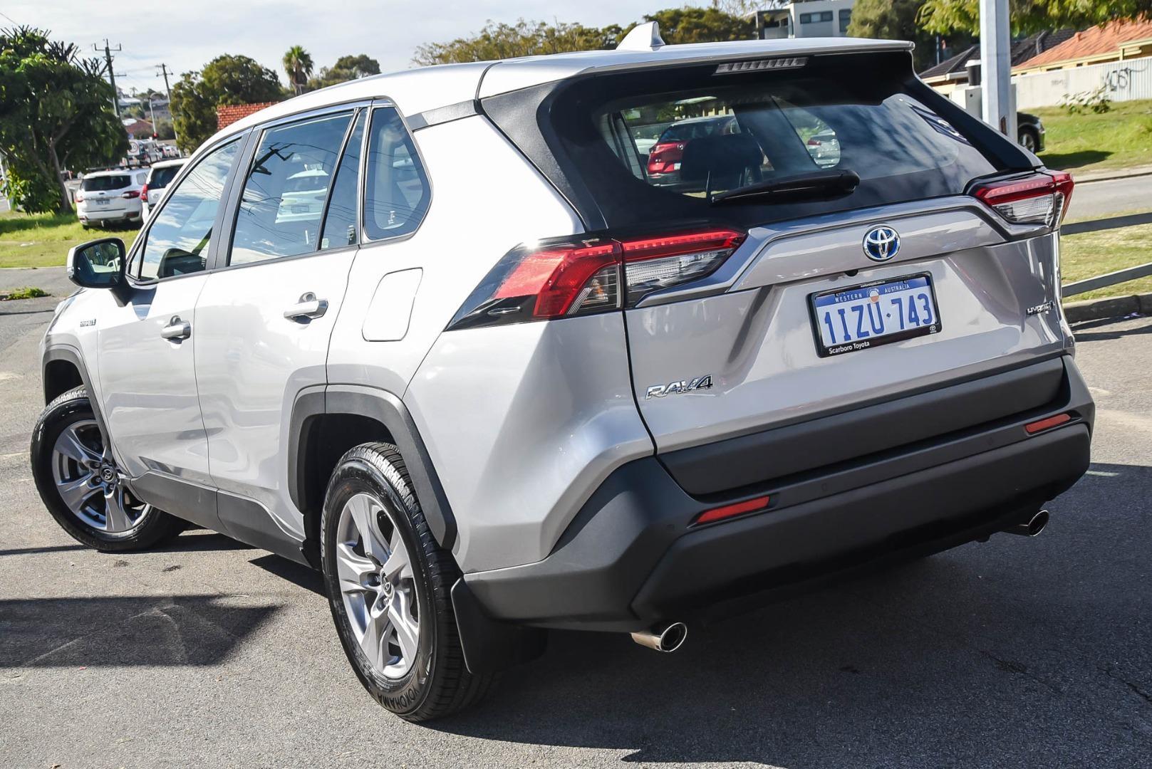 2024 Toyota RAV4 GX AWD in Silver