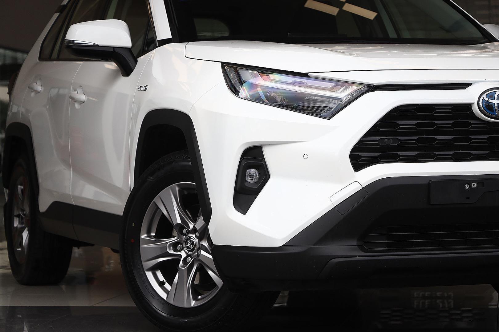 2024 Toyota RAV4 GX AWD in White