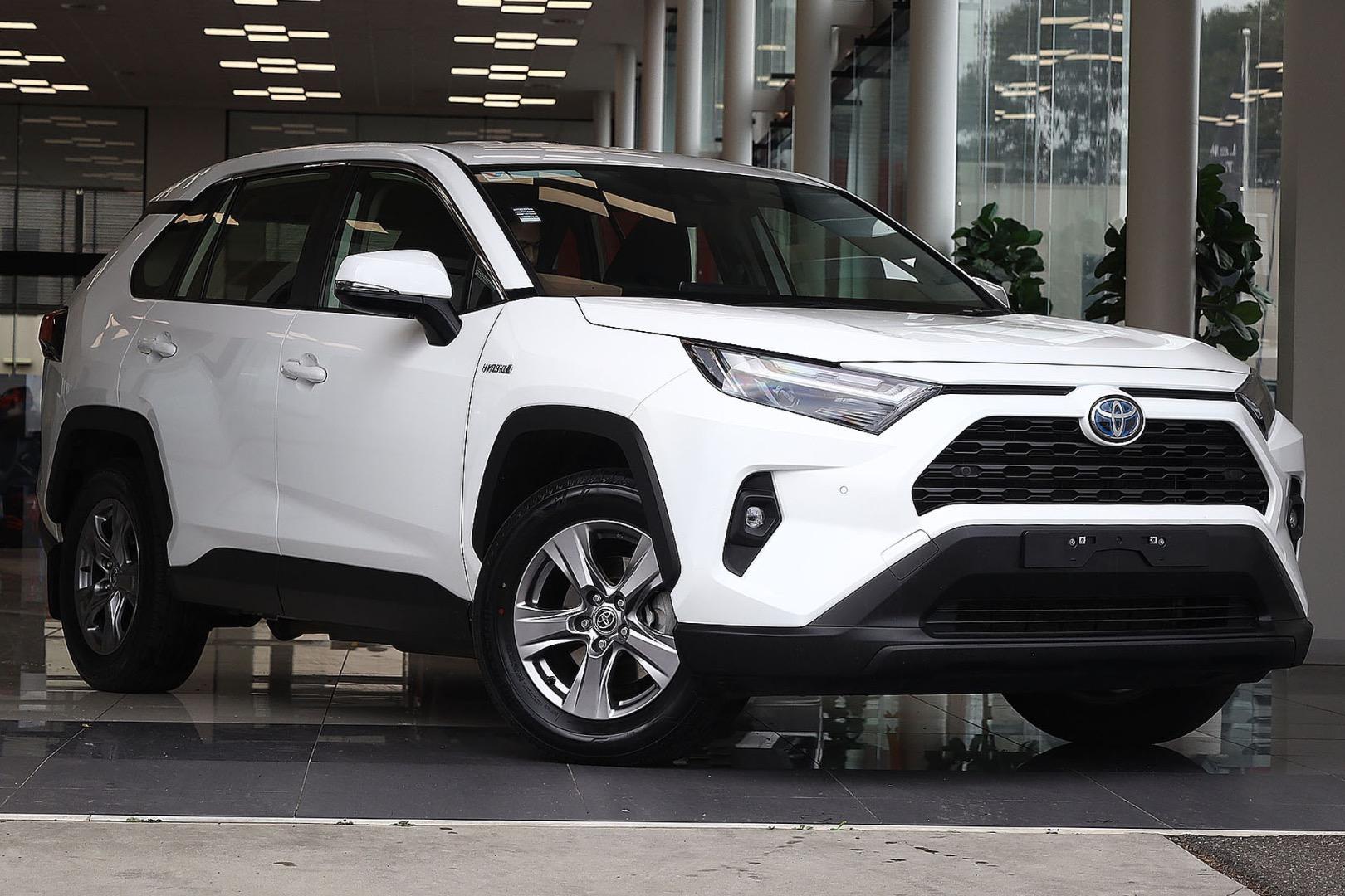 2024 Toyota RAV4 GX AWD in White