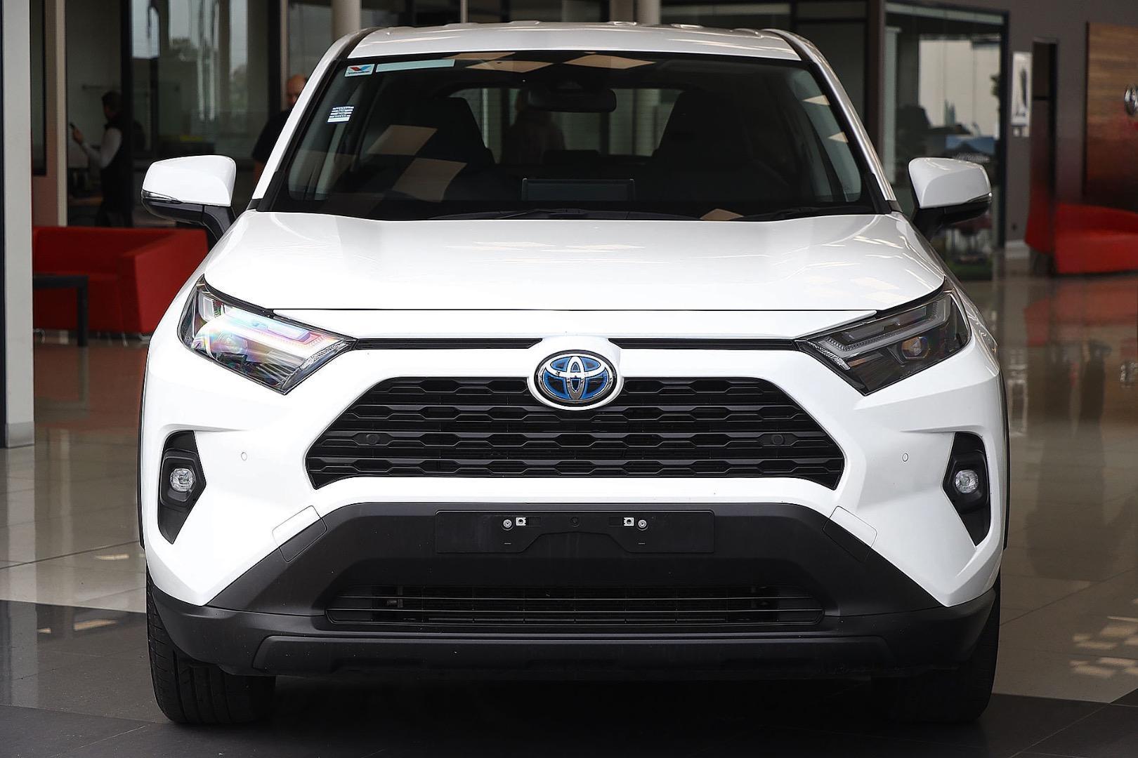 2024 Toyota RAV4 GX AWD in White