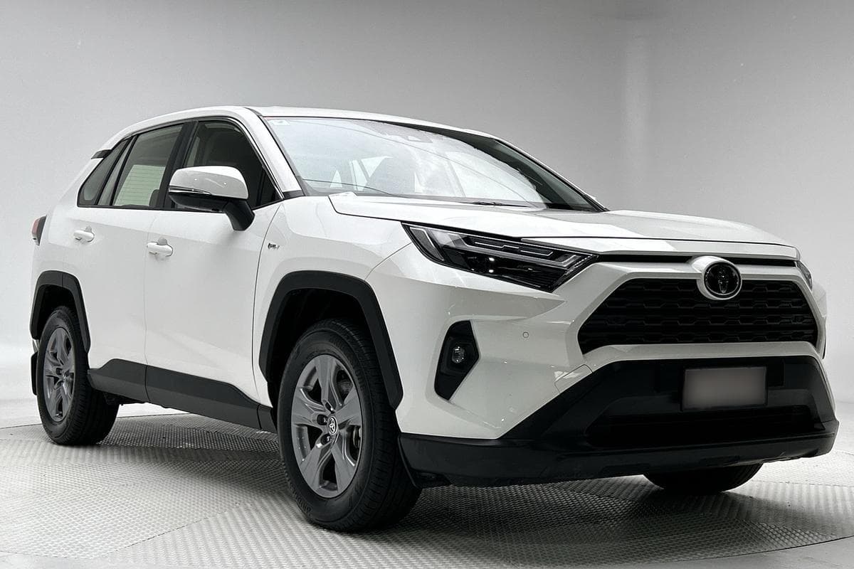2025 Toyota RAV4 GX AWD in White
