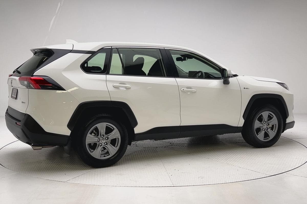 2025 Toyota RAV4 GX AWD in White